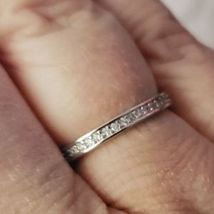 Sterling silver eternity band w/swarovski crystals